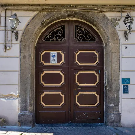 Cavour Art And Museum Flat By Napoliapartments